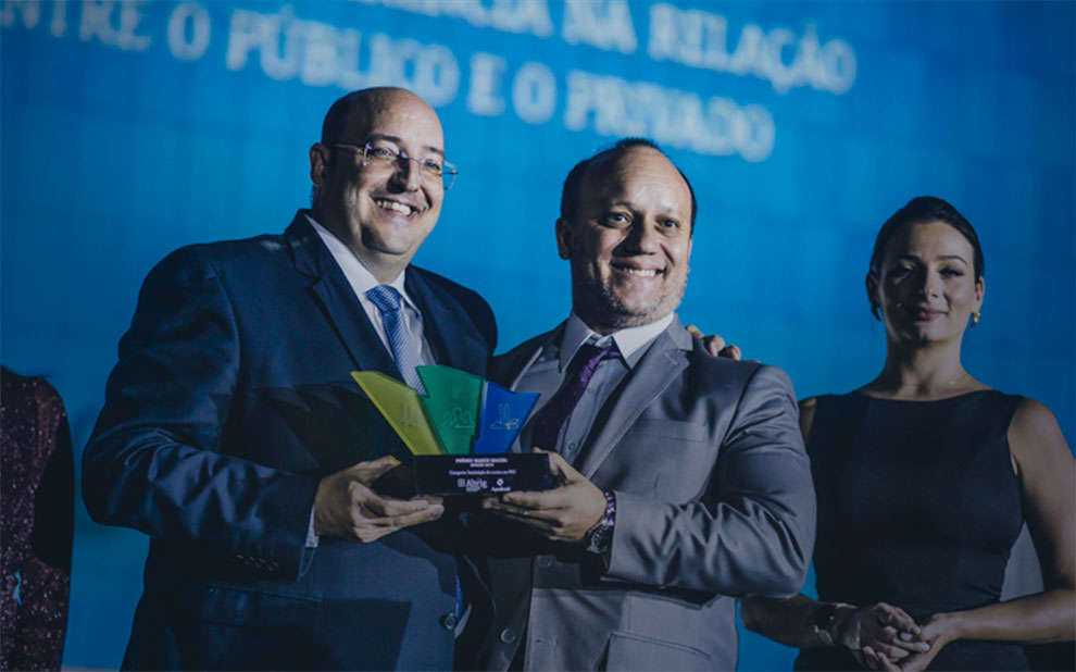 FGV recebe prêmio Marco Maciel de ética e transparência pelo segundo ano consecutivo